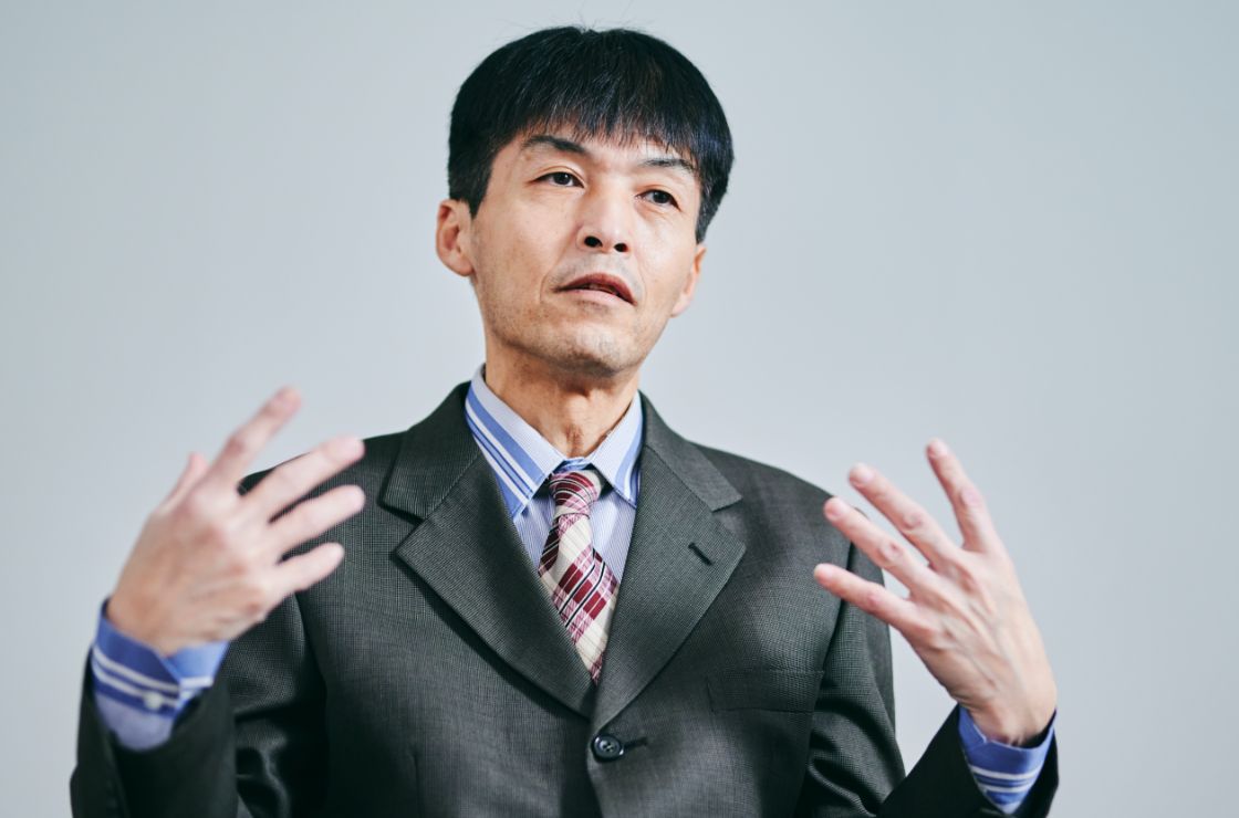 米田 謙三氏